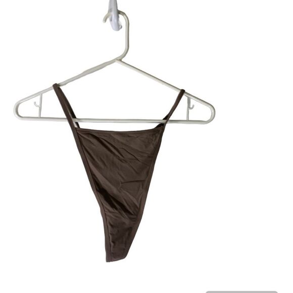 SKIMS Other - SKIMS NEW‎ 2X Umber T-String Thong Panty